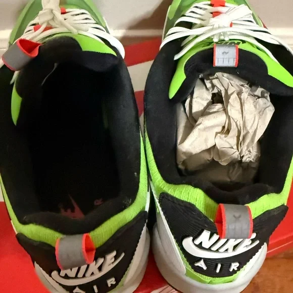 Like New Nike Air Max 90 Drift Action Green & Black FB2877-300 Size 11.5 W/ Box